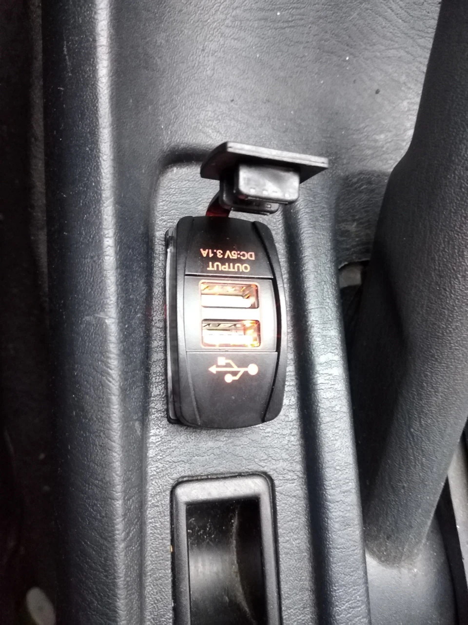 Установка Usb розетки