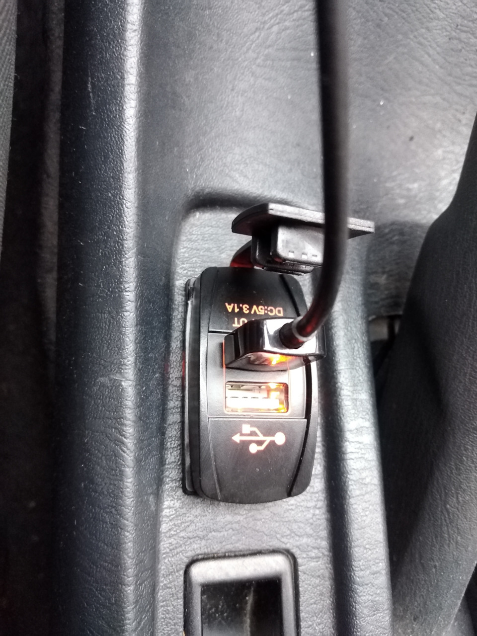 Установка Usb розетки 2