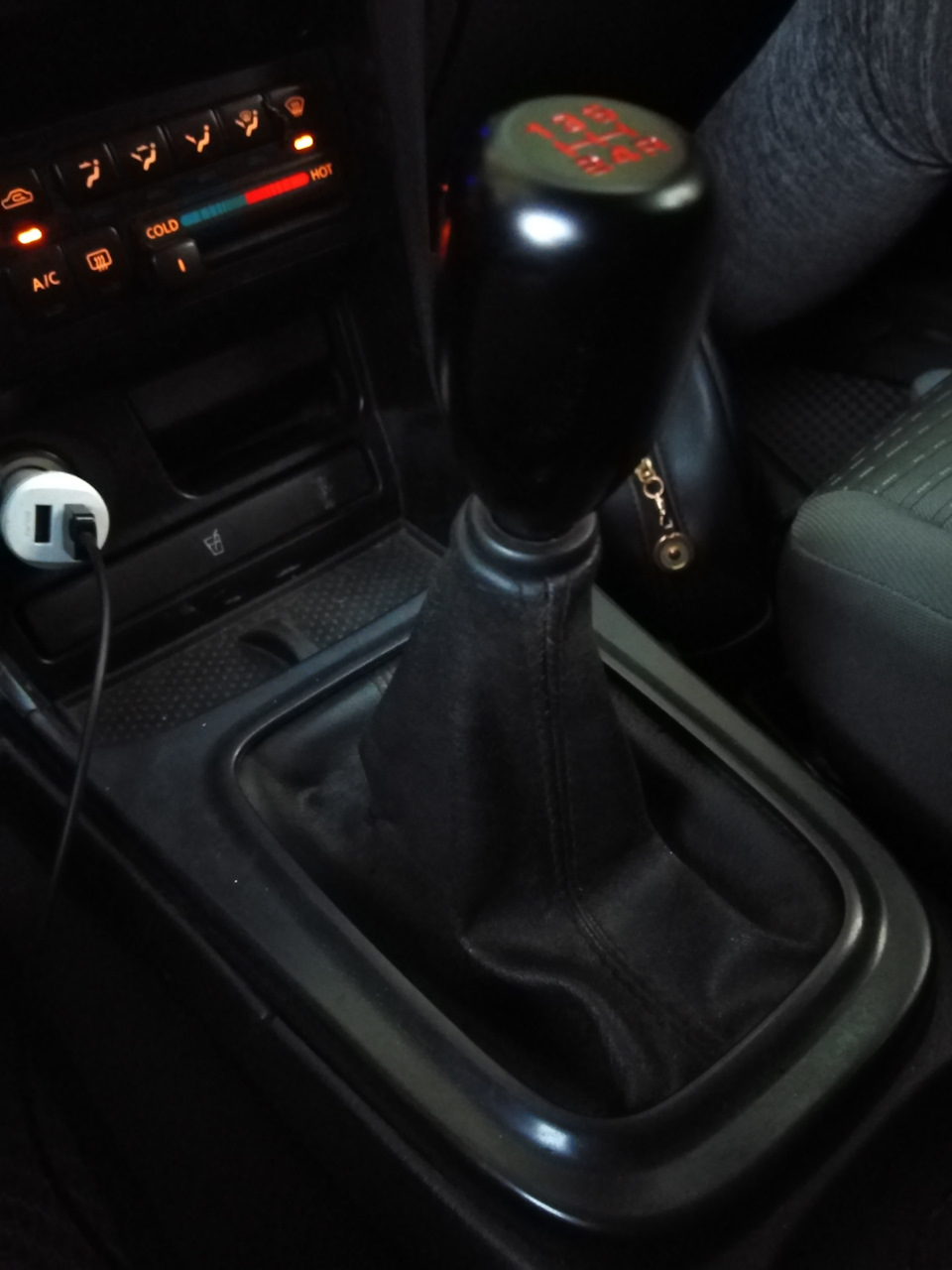 Заміна ручки Мкпп Nissan Almera Classic 2