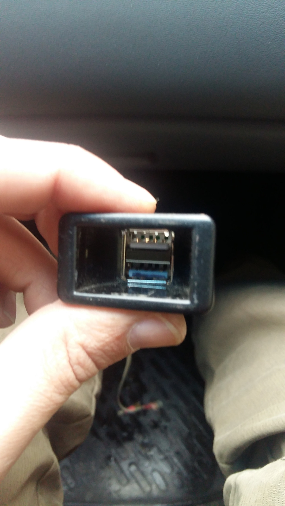 Заряджання USB в авто, на швидку руку 5