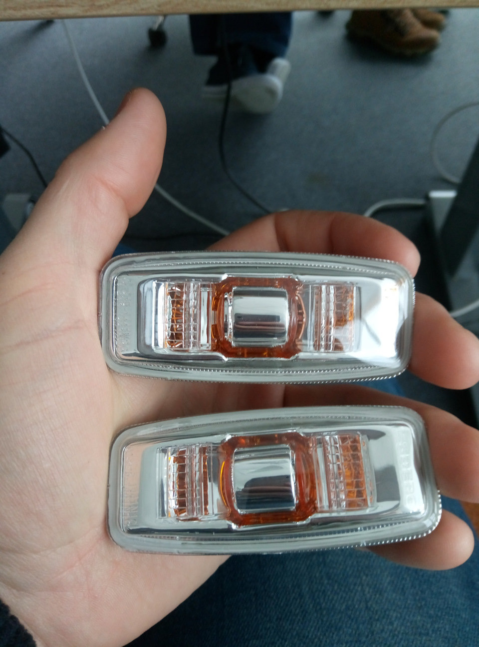 Повторювачі поворотів від Nissan Teana + заміна свічок запалювання Iridium Power DENSO IKH16 1