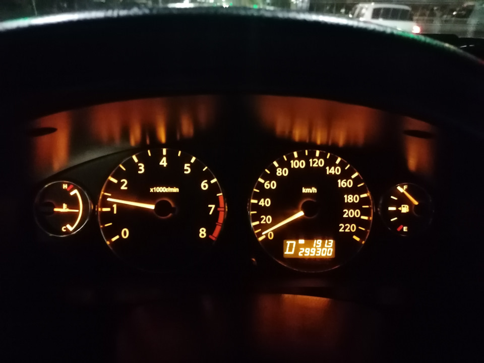 круглі цифри пробігу, нам уже 300 000 км 5