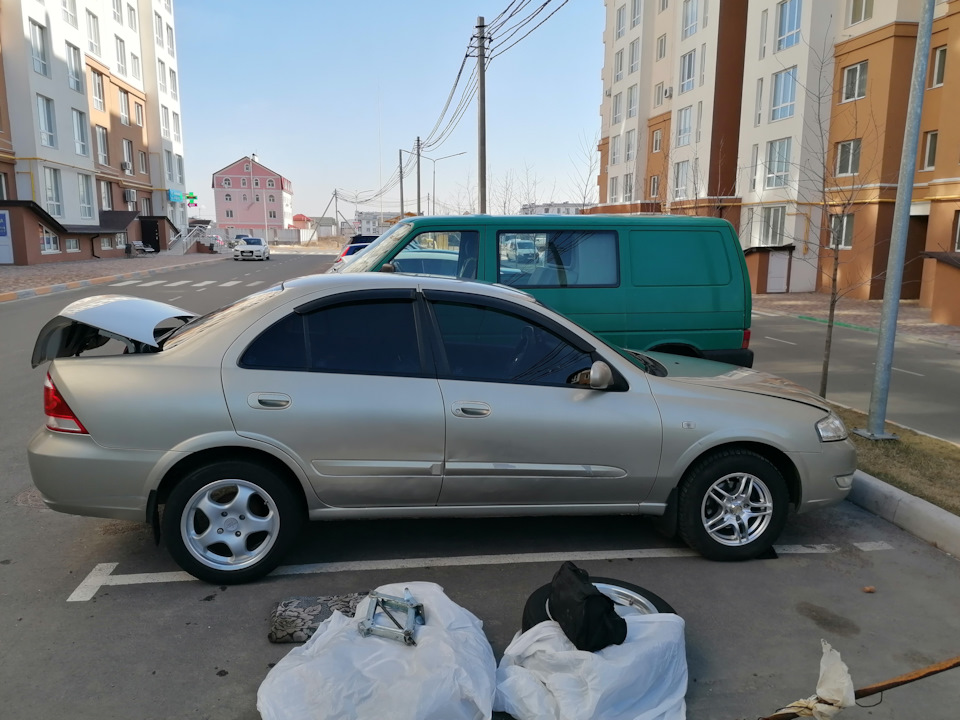 не поспішаючи доводжу до ладу свою ляльку (нова гума, новий датчик АБС, нова гофра повітроводу, нові свічки) 1