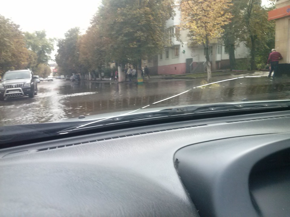 сьогодні ми плаваємо, а не їздимо 2