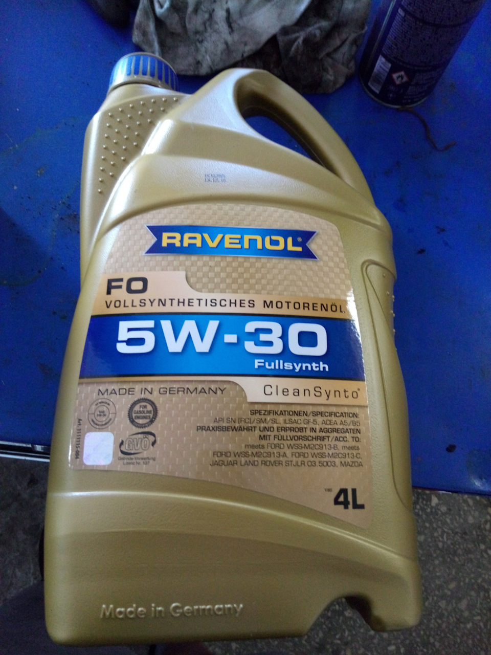 Заміна мастила Ravenol FO - 5w30 1