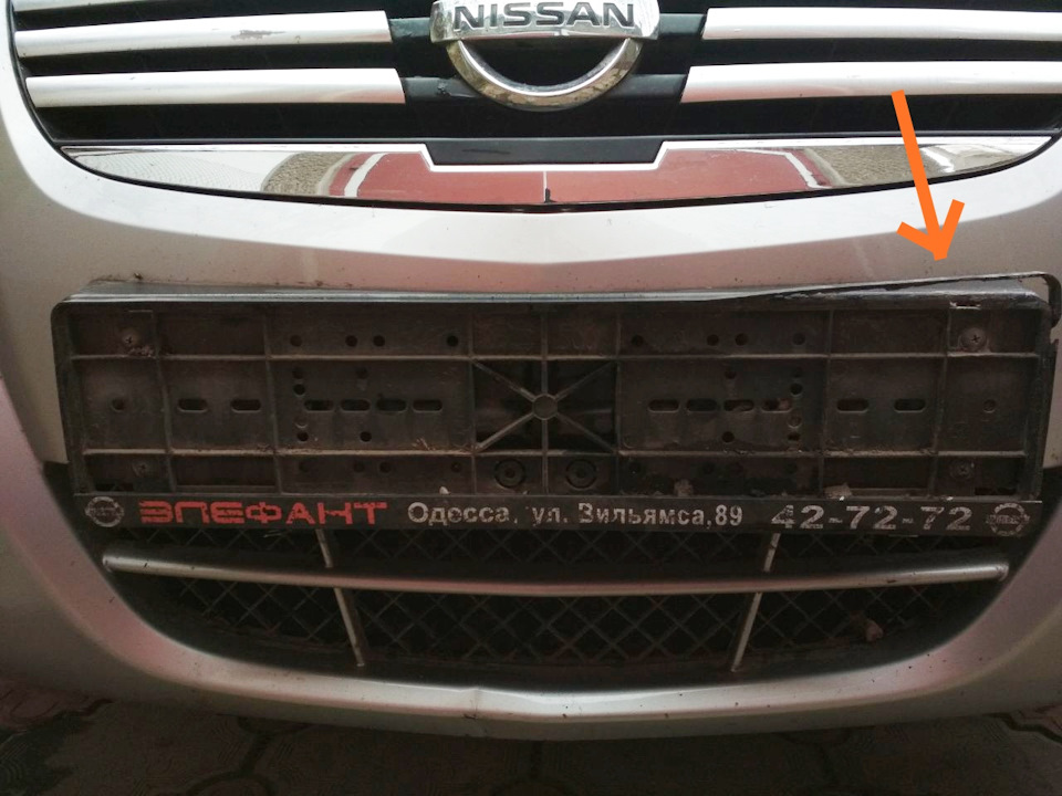 Заміна рамки номерного знака Nissan Almera Classic 3