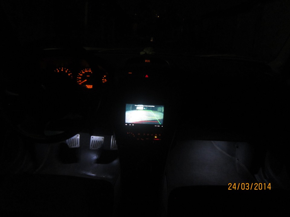 2 din SONY XAV-W1 2