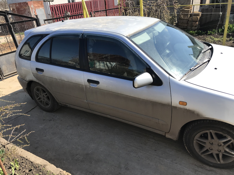 Nissan Almera N15. Знайомство 2