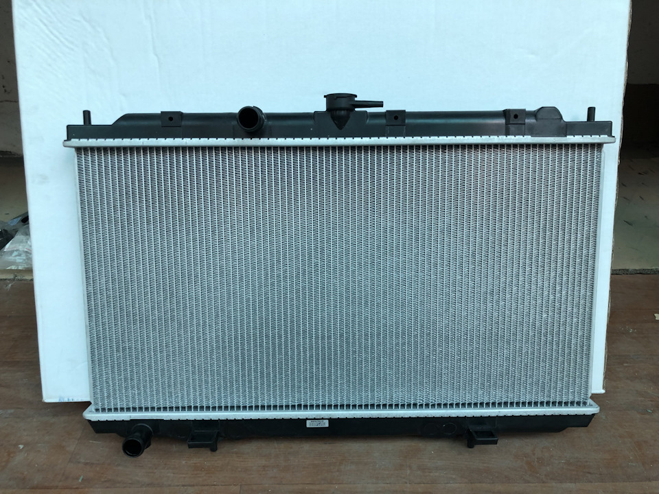 Заміна радіатора Almera N16 1.5l 3