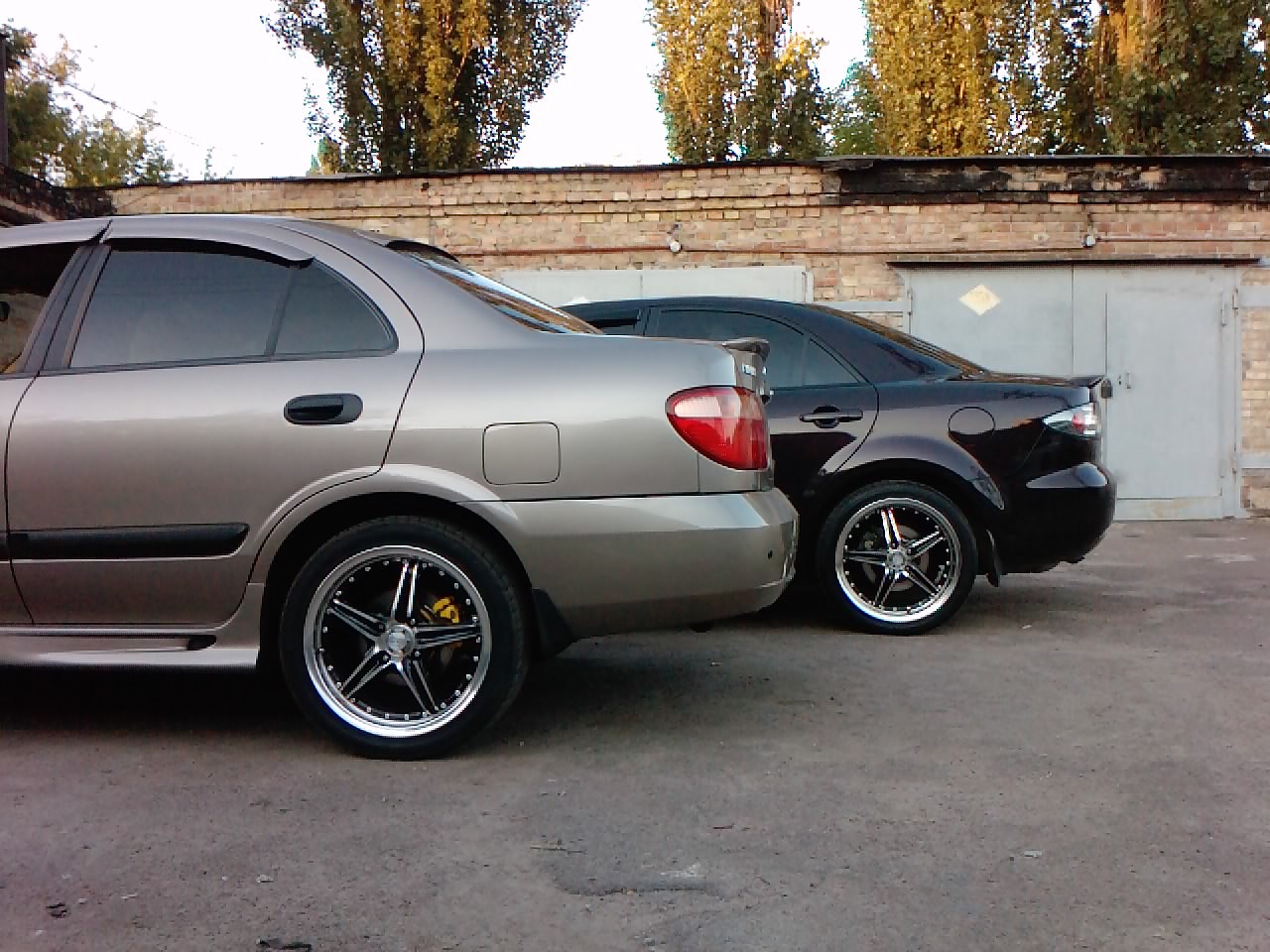 NISSAN и MAZDA 3