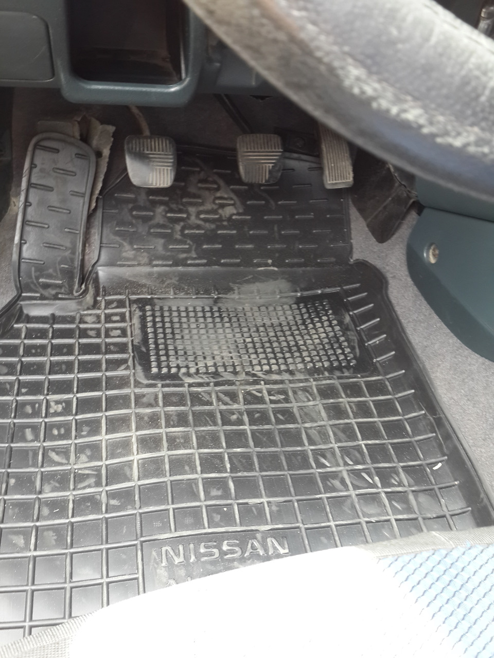 Нові поліуретанові килимки Nissan Almera n15 3