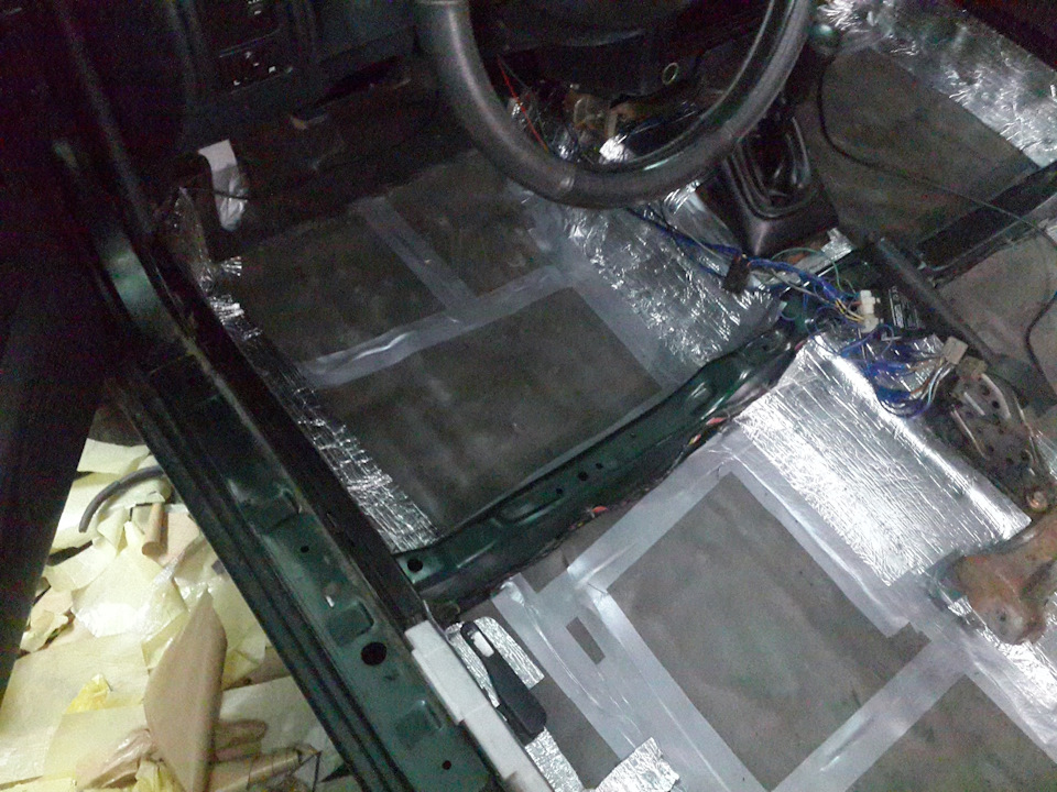 Шумоізоляція підлоги та арок NissanAlmera n15 1996 1
