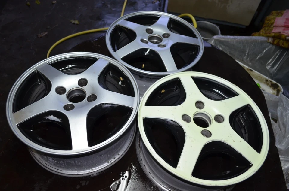 Який колір пофарбувати ДИСКИ?