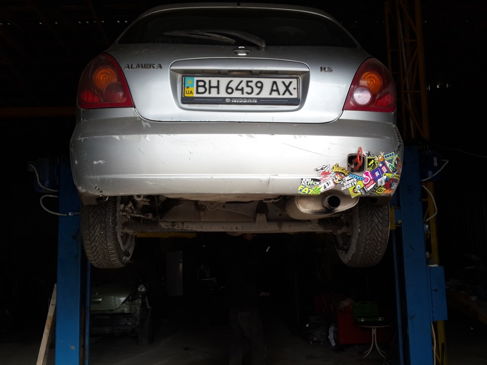 Сів на живіт 5