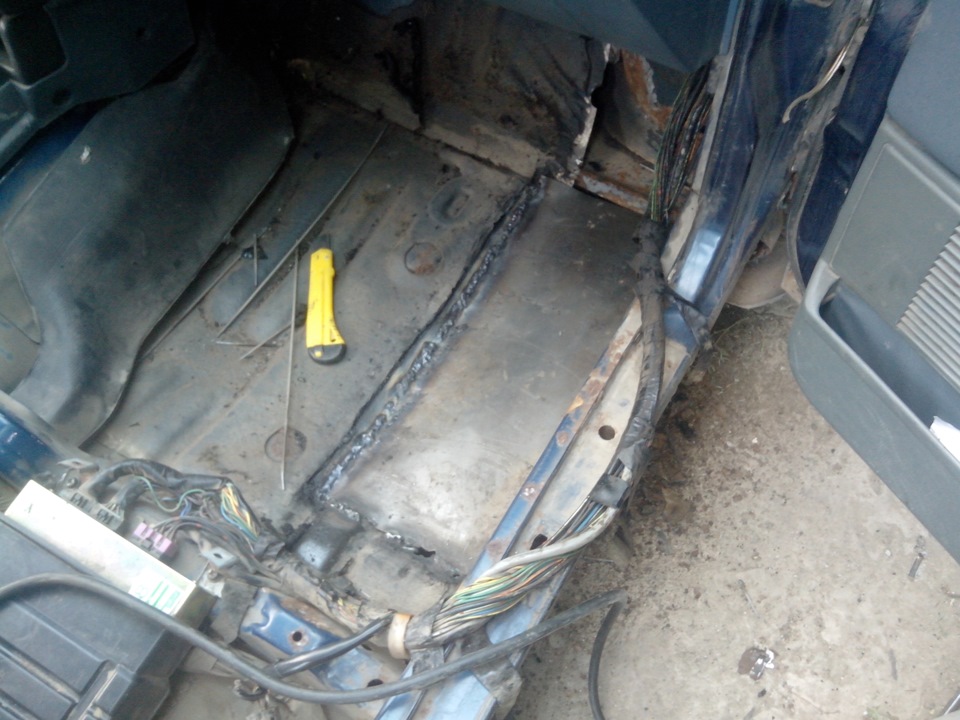 Кухар авто в салоні 2