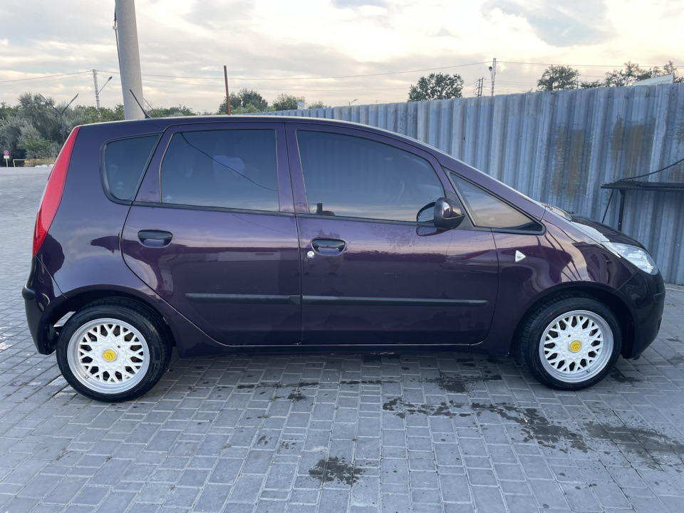 Mitsubishi colt 2