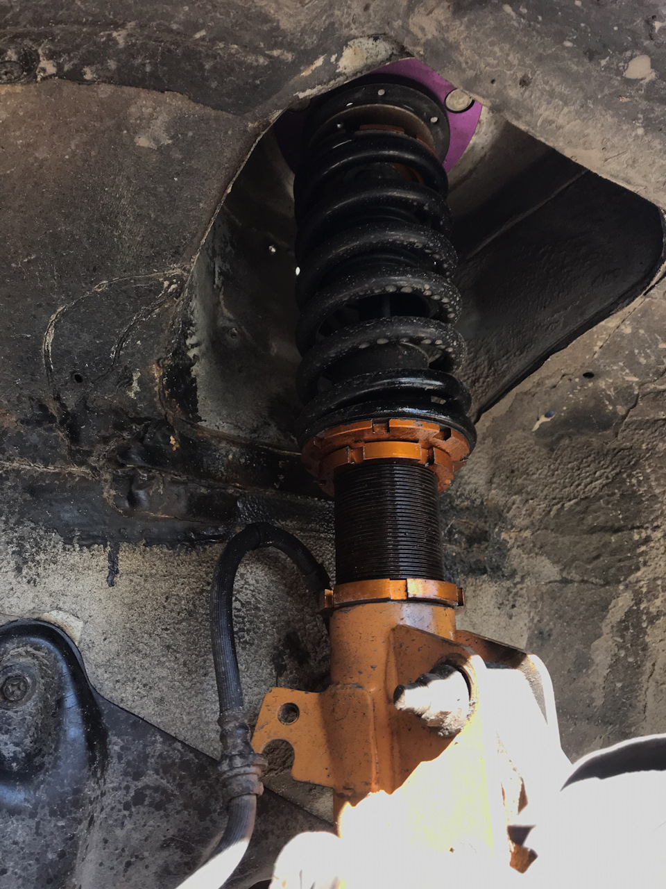 Full tap coilovers Nissan Bluebird 3