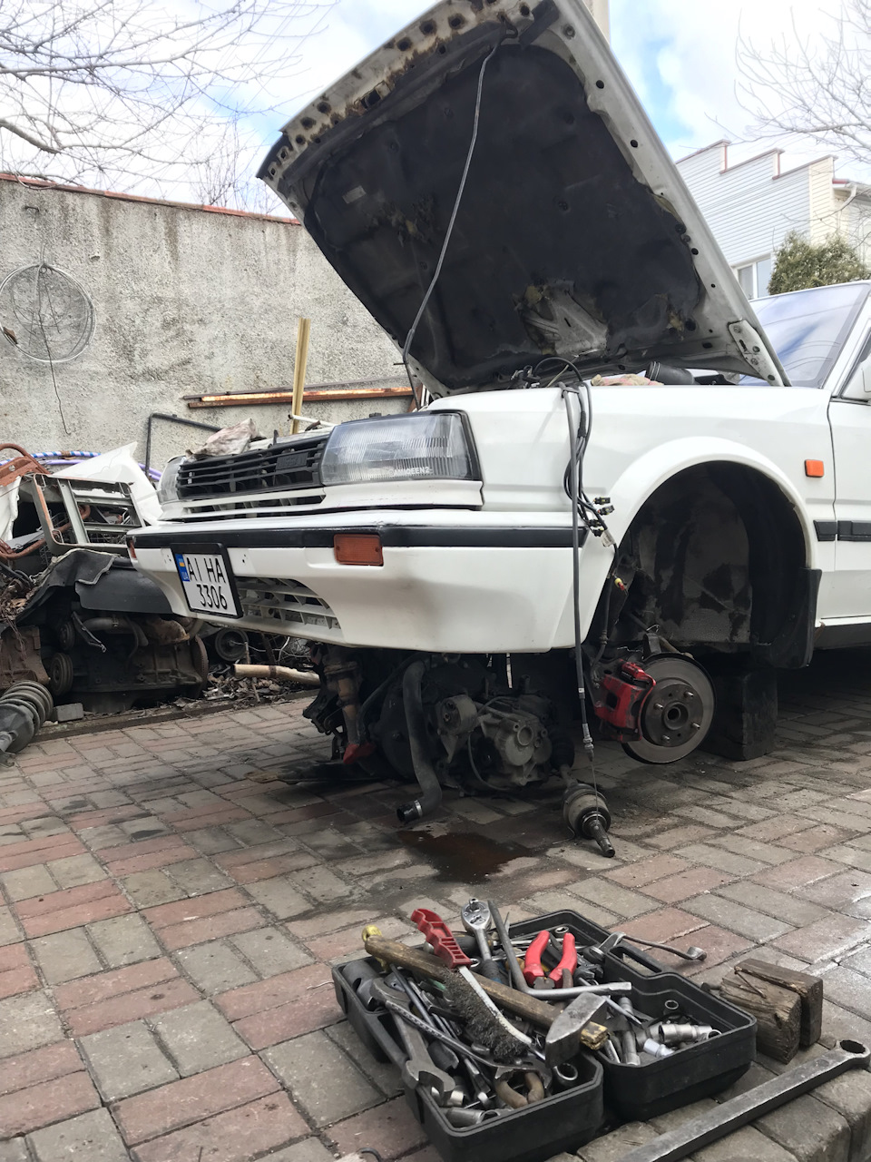 Nissan Bluebird 2