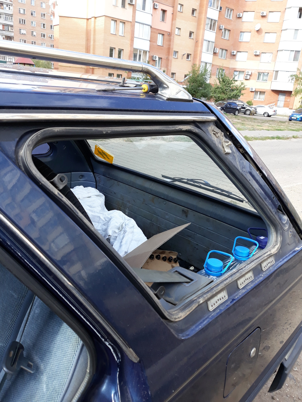 як відкрити автомобіль якщо сів акумулятор. 3