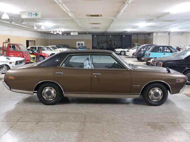 Japan! Nissan Cedric 230 4