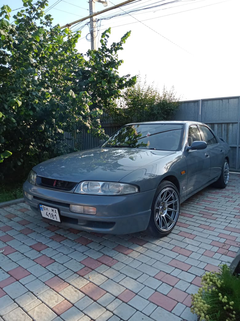 Ну майже новий Nissan 2