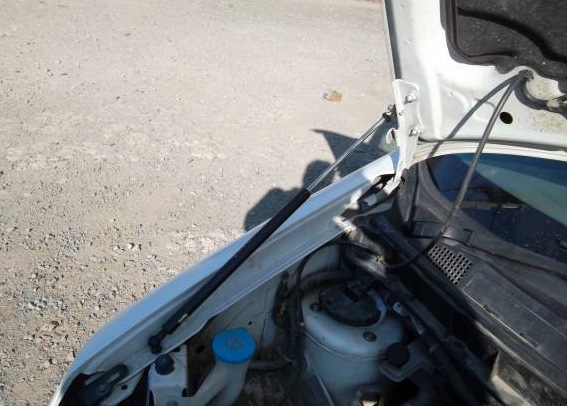 Фото Звіту підкапотні підйомники 2