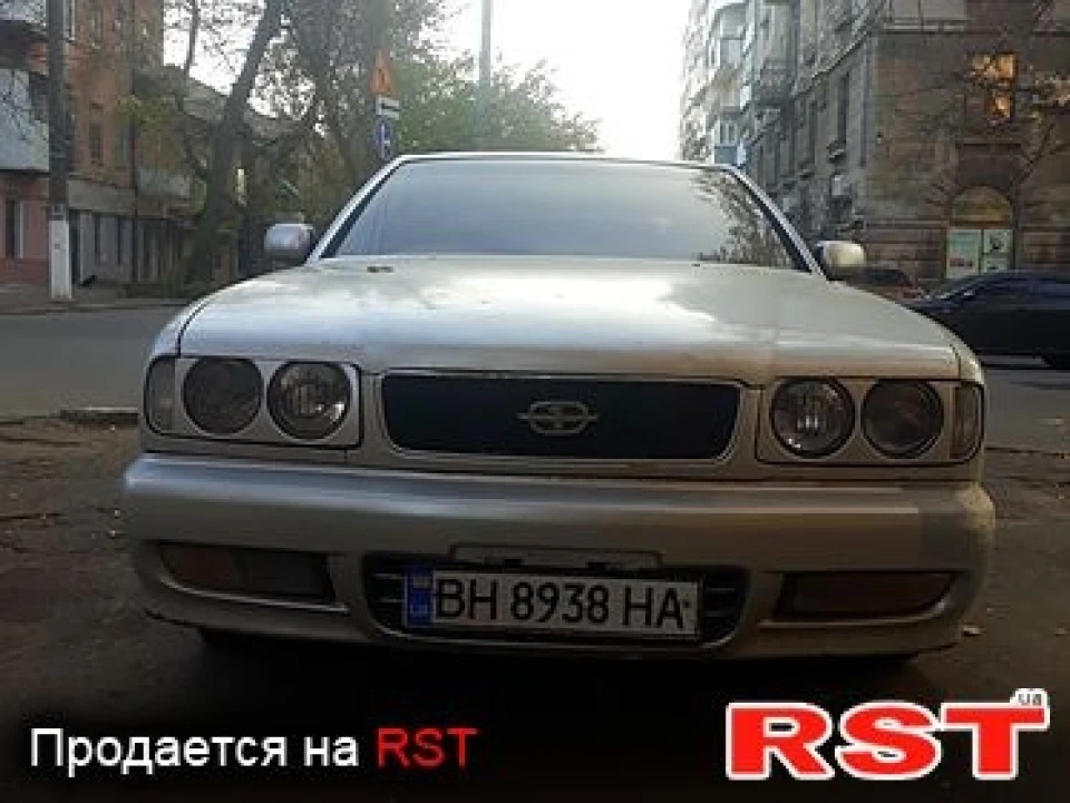 Невелика історія купівлі та відновлення дами Gloria