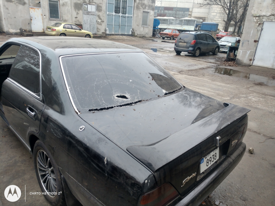 Заднє скло в брязкіт 1