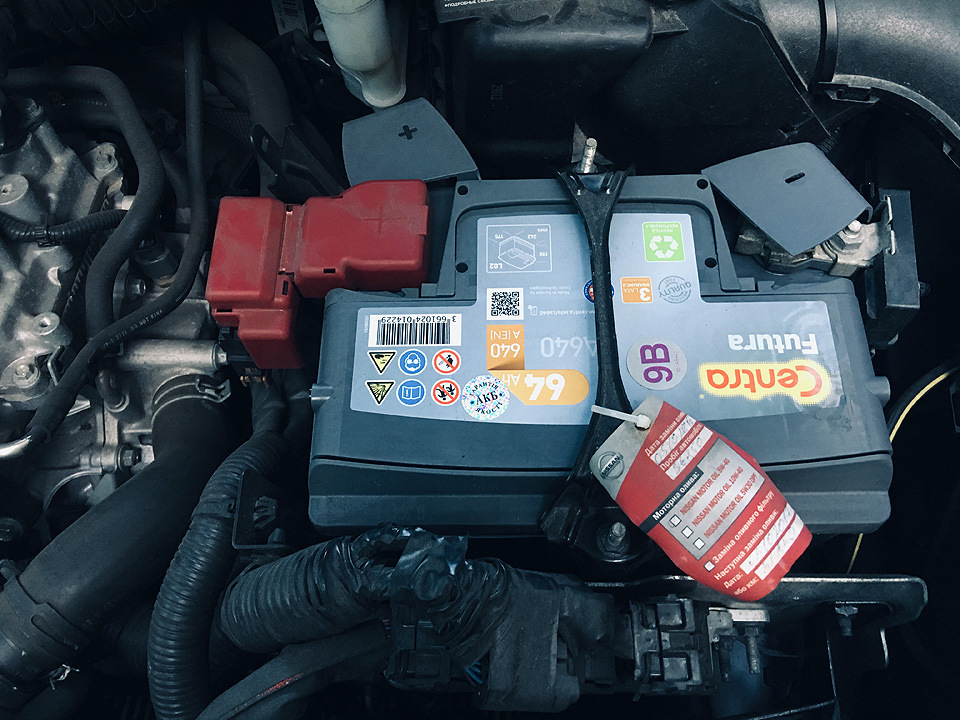 09 Заміна акумулятора та пошук PIN до Nissan Connect 2