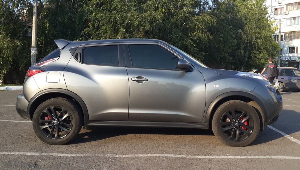 Накладки на задні фари NISSAN JUKE. 1