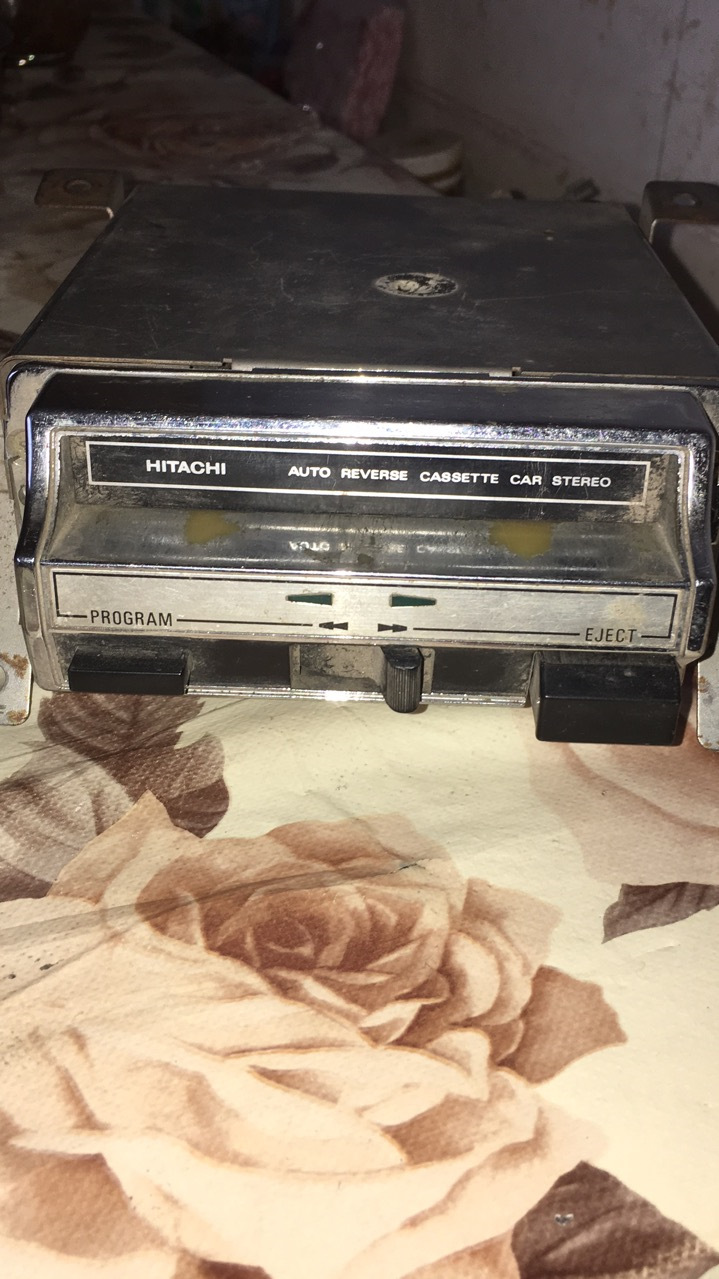 Мафон Hitachi 1