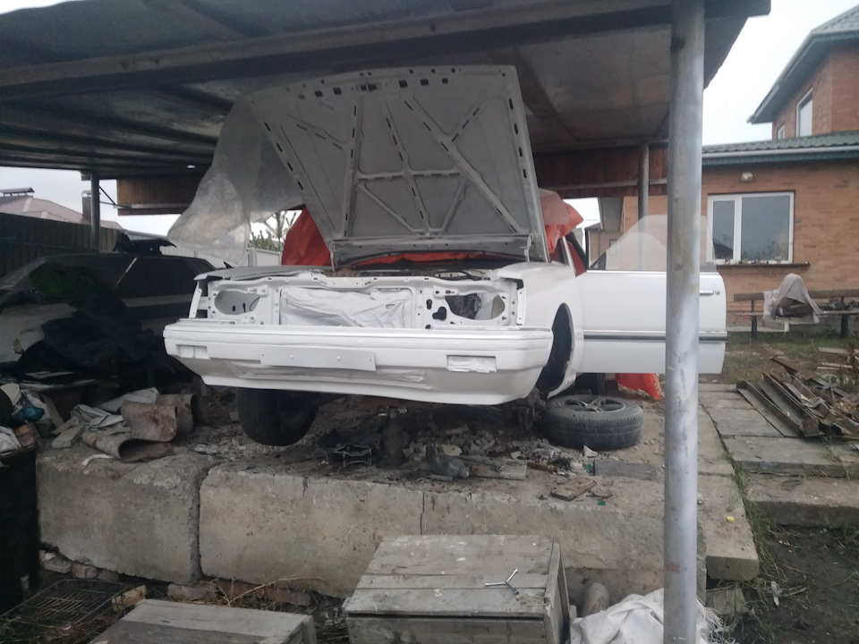 він навіть поїхав))) 3