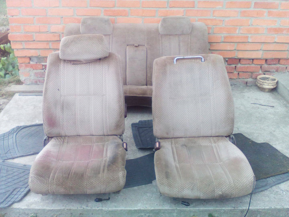 розбирання салону машини 2