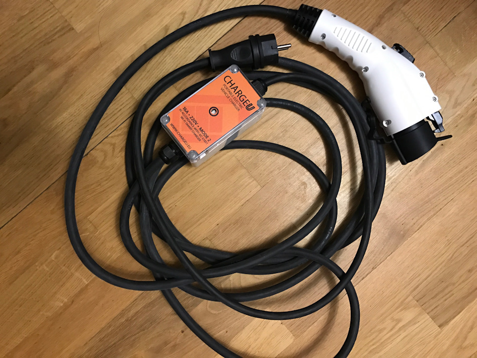 ChargeU mini WiFi - Дзеркало - Хімчистка 1