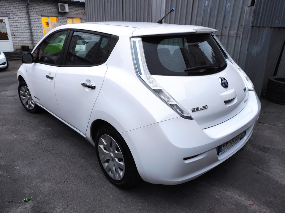 Продам Nissan Leaf 2013 - soh 85% 3