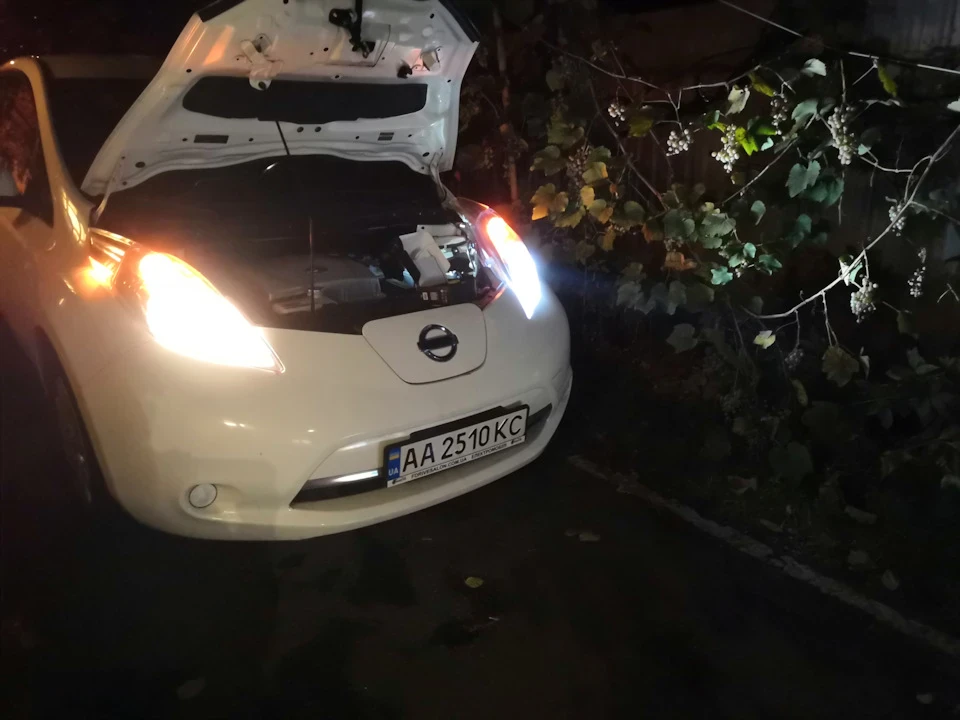 заміна ламп фар на LED