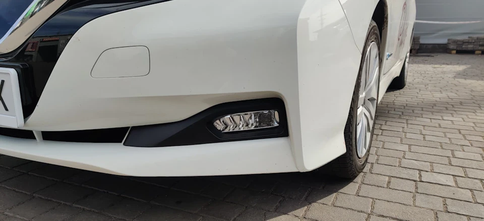Led ПТФ та оригінальні бризковики Ліф