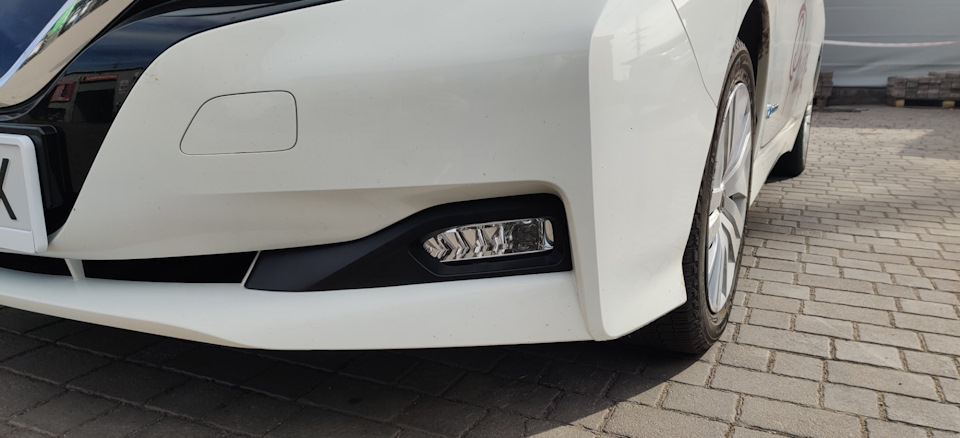 Led ПТФ та оригінальні бризковики Ліф 1