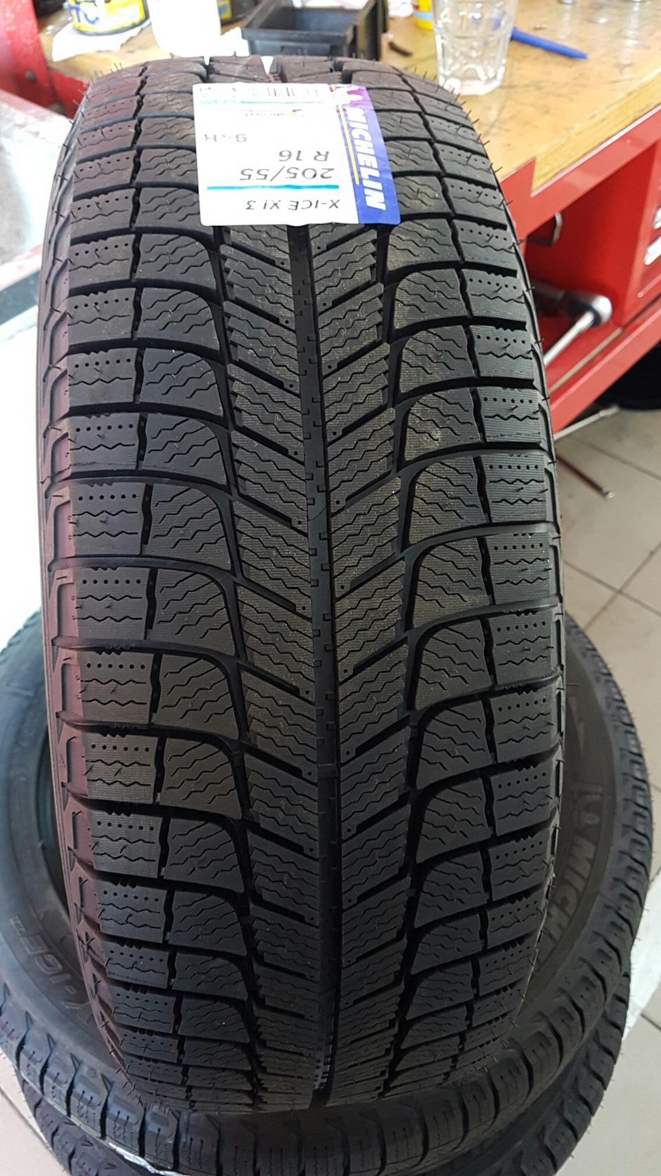 Зимова гума michelin x-ice xi3 3