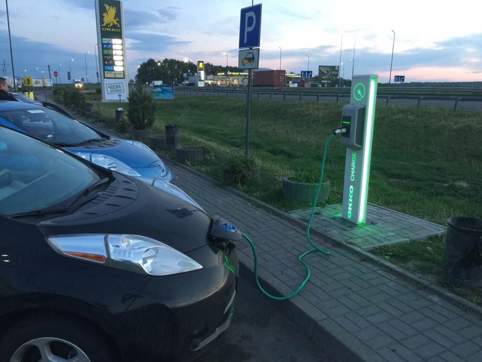 Дорога переробка зарядного пристрою? 1