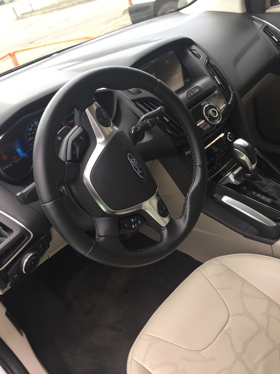 Ford Focus EV кайфую, насолоджуюся, чи такий гарний Nissan Leaf 4