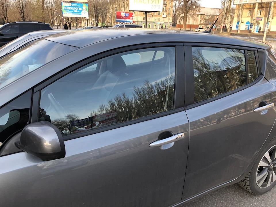 Тонування та задня полиця в багажник
