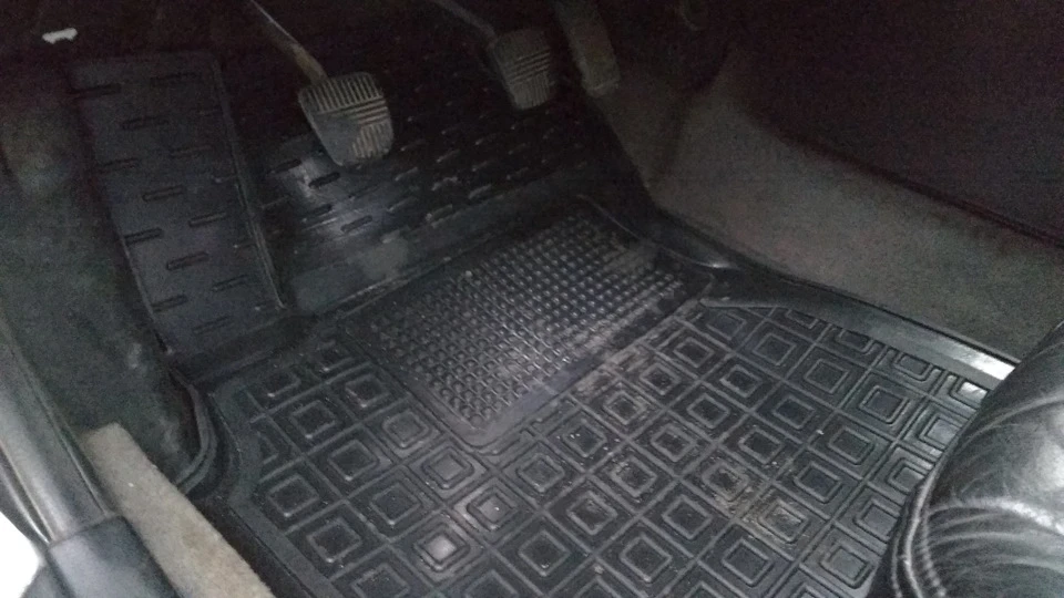Гумові килимки для зими
