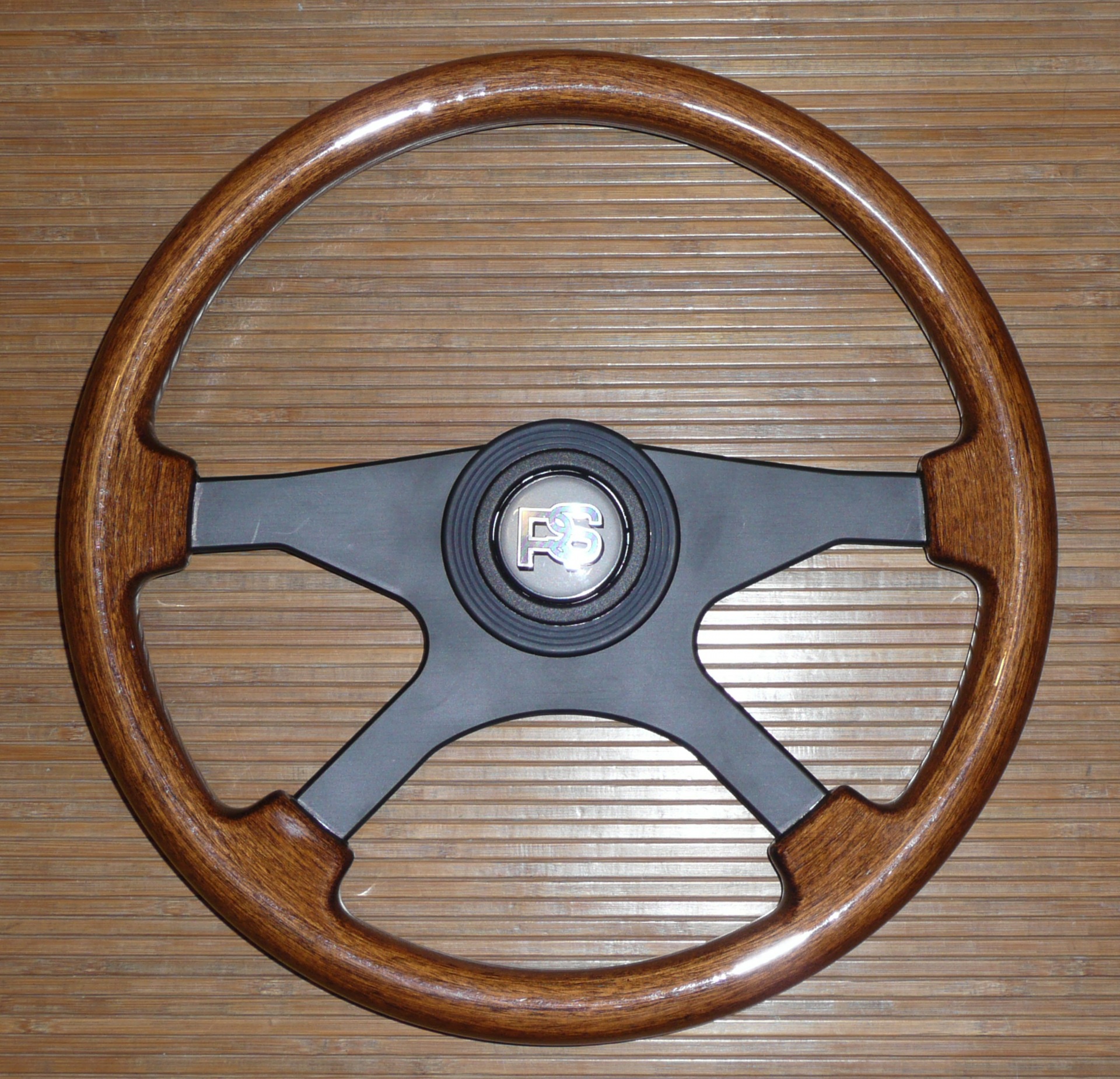 Купив кермо Ford RS 1