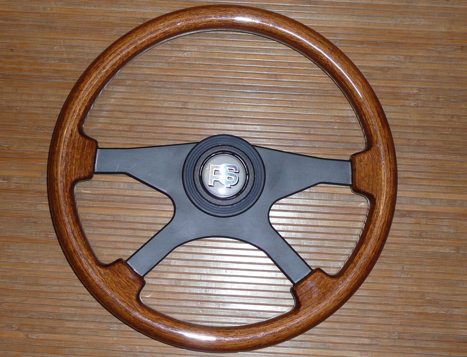 Купив кермо Ford RS 2