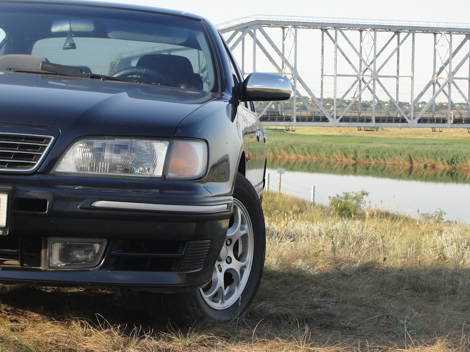 трохи фото NISSAN MAXIMA QX 4