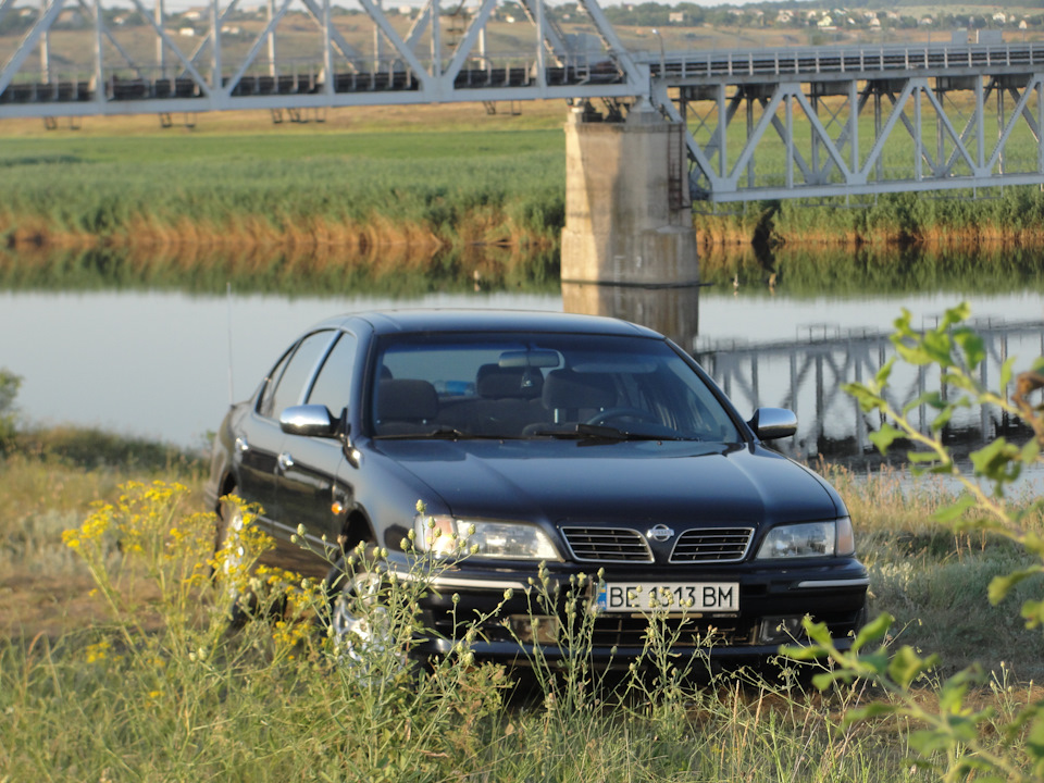 трохи фото NISSAN MAXIMA QX 3