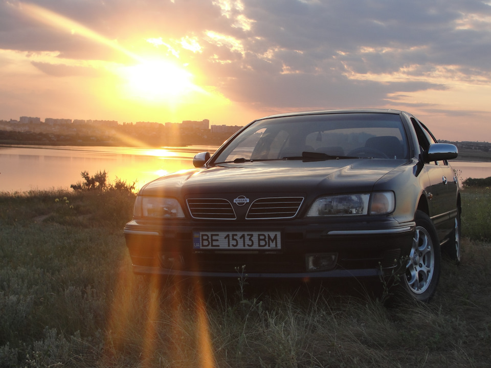 трохи фото NISSAN MAXIMA QX 1