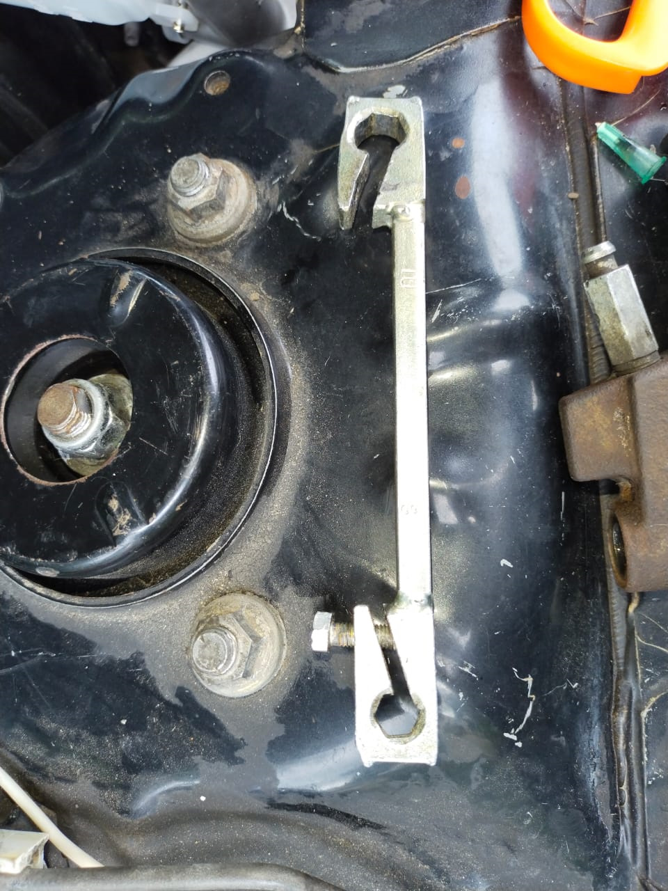 Заміна головного циліндра зчеплення 4