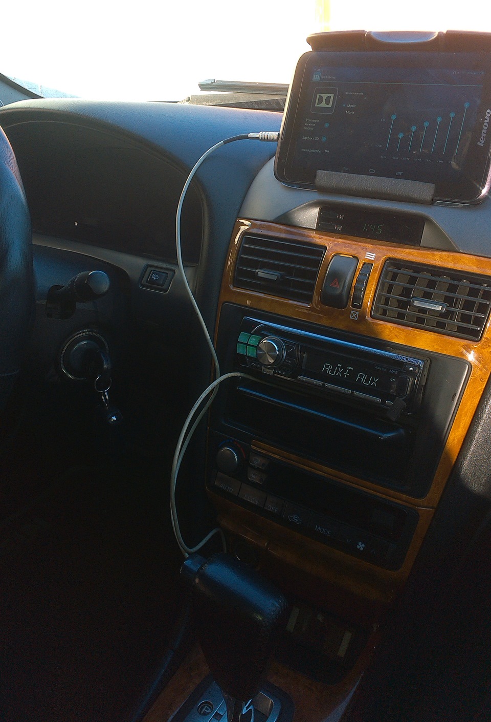 Alpine kce-237b(aux) + планшет 5